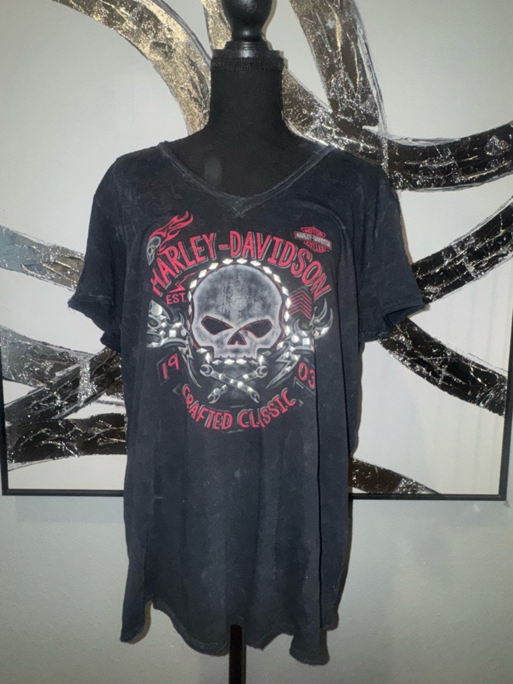 Harley-Davidson Black Short-Sleeve Skull Graphic Tee with Red Accents